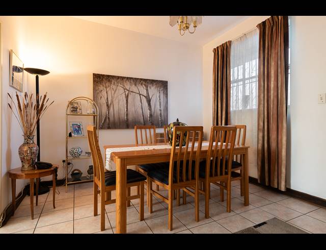 2 BEDROOM APARTMENT FOR SALE IN HIGHLANDS NORTH